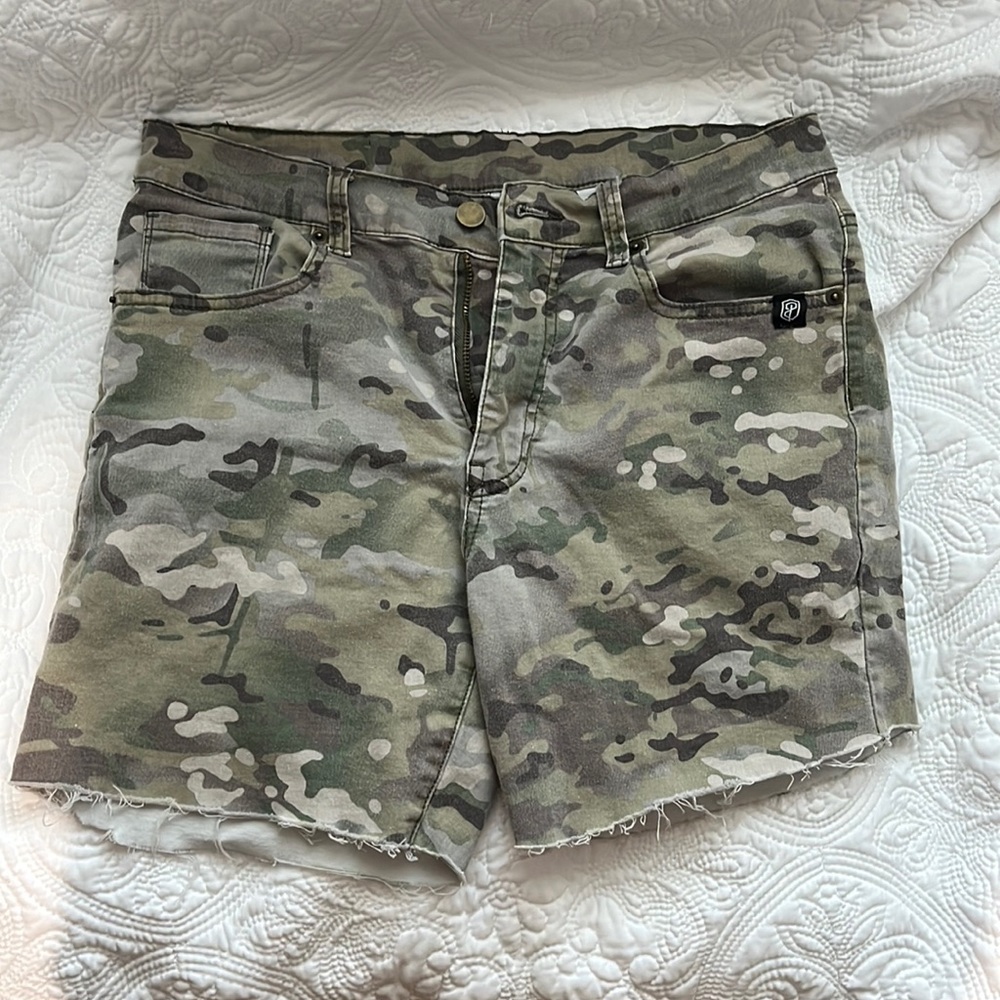 Born primitive jorts